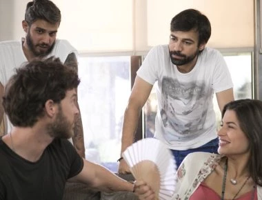 Η παρανομία στα γυρίσματα του «Τατουάζ» που έκανε την ΕΛΑΣ να διακόψει τα γυρίσματα